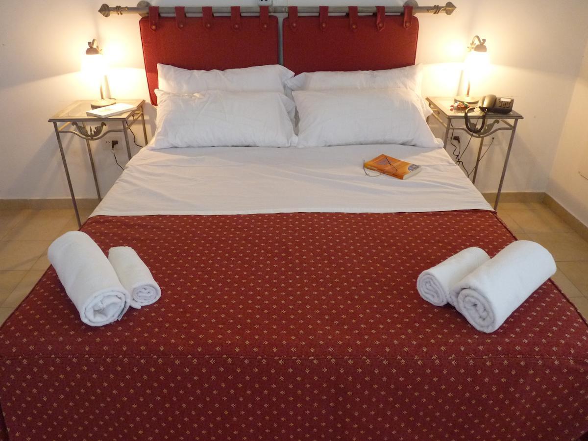 Hotel Quelu Leufu リオ・コロラド 部屋 写真